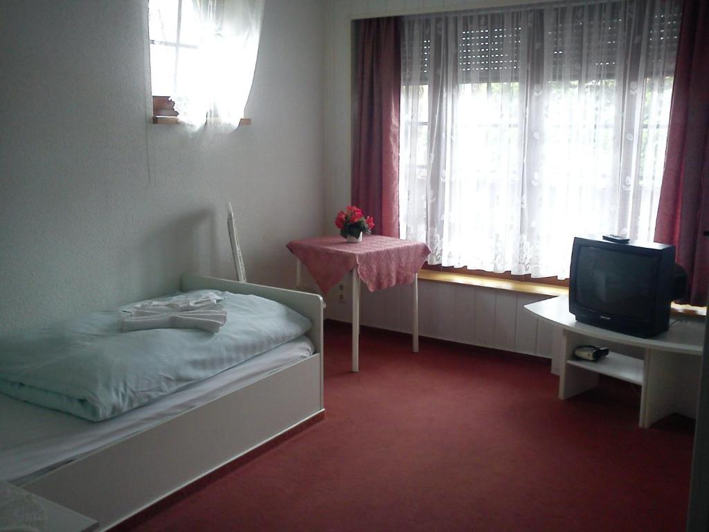 Muellers Hotel & Restaurant Erfurt Room photo